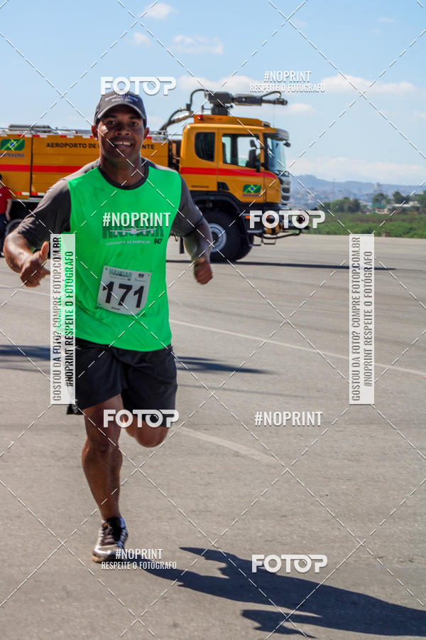 Compra tus fotos del eventoCorrida Hangar 942 En Fotop