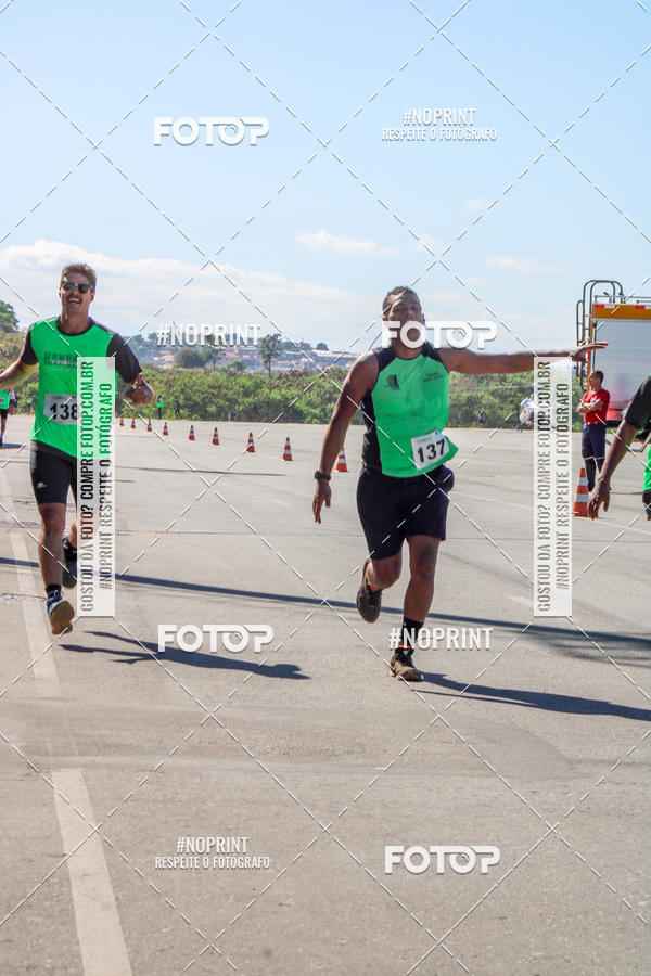 Buy your photos of the eventCorrida Hangar 942 on Fotop