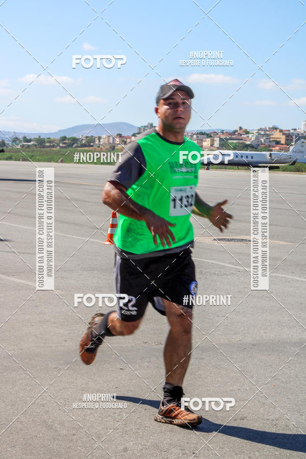 Buy your photos of the eventCorrida Hangar 942 on Fotop