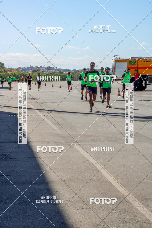 Buy your photos of the eventCorrida Hangar 942 on Fotop