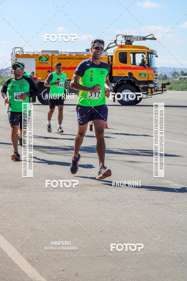 Buy your photos of the eventCorrida Hangar 942 on Fotop