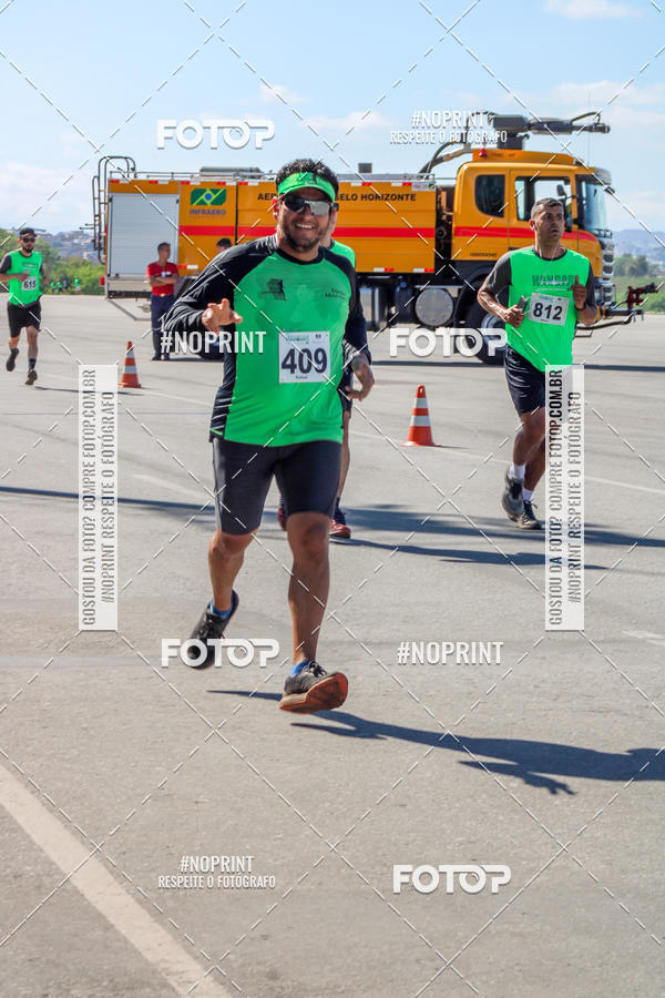 Buy your photos of the eventCorrida Hangar 942 on Fotop
