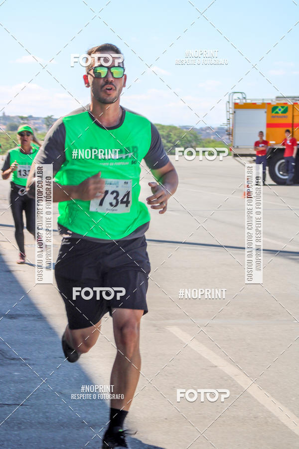 Achetez vos photos de l'vnementCorrida Hangar 942 sur Fotop