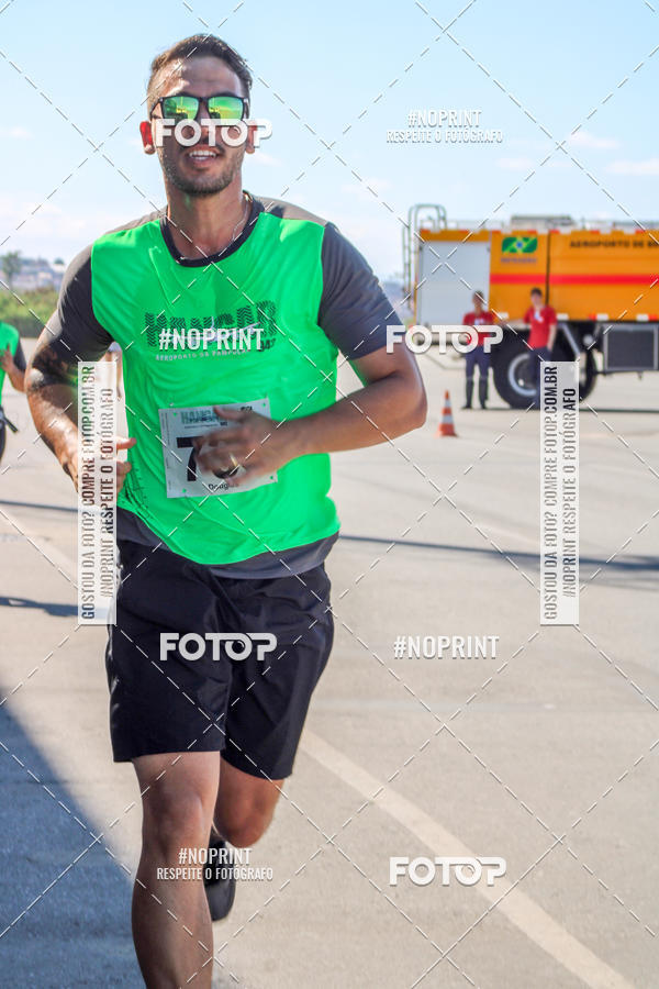 Achetez vos photos de l'vnementCorrida Hangar 942 sur Fotop
