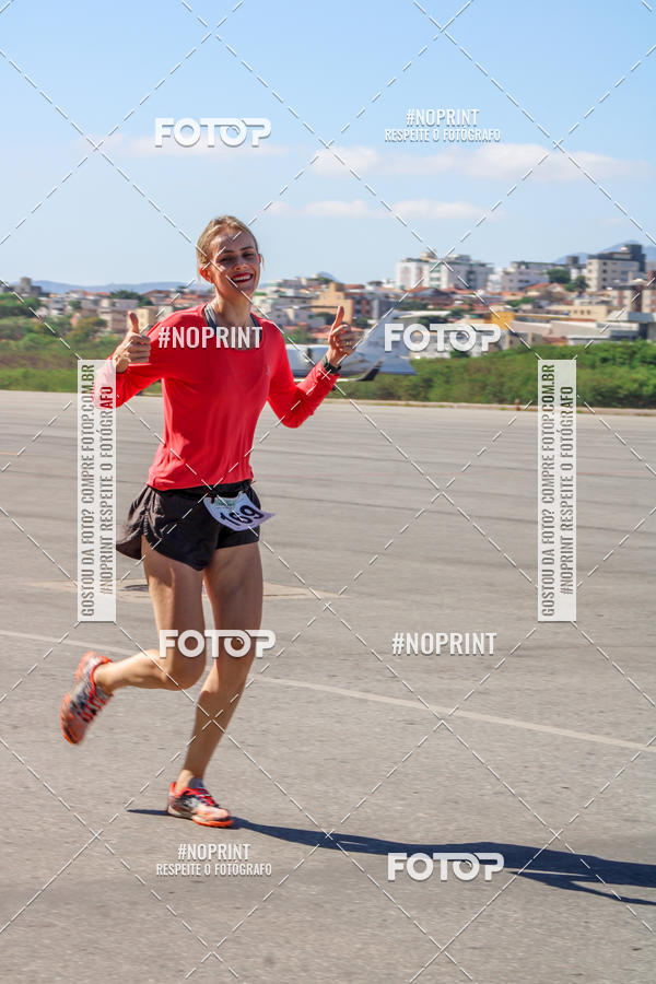 Achetez vos photos de l'vnementCorrida Hangar 942 sur Fotop