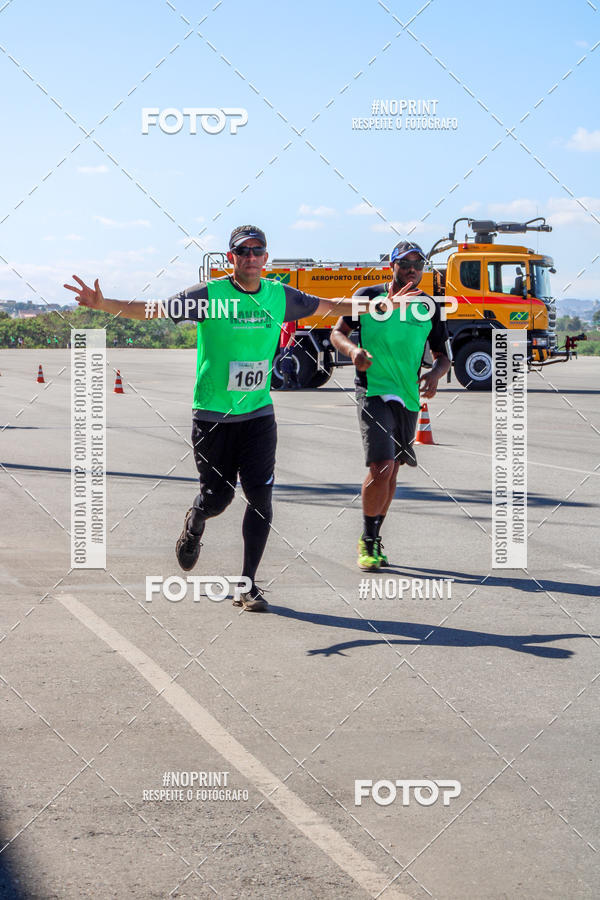 Achetez vos photos de l'vnementCorrida Hangar 942 sur Fotop