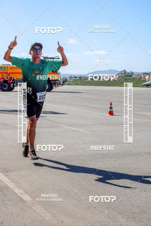 Achetez vos photos de l'vnementCorrida Hangar 942 sur Fotop