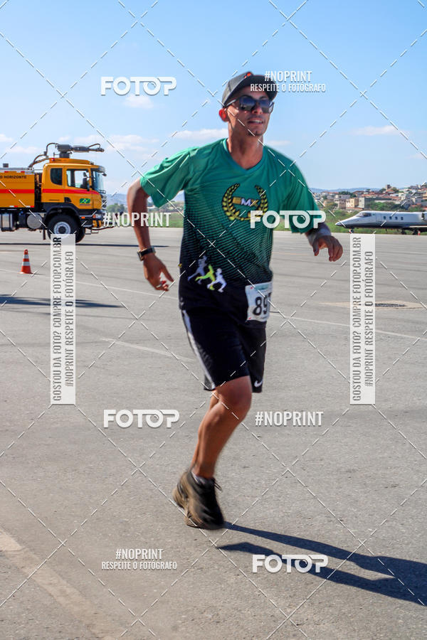 Achetez vos photos de l'vnementCorrida Hangar 942 sur Fotop