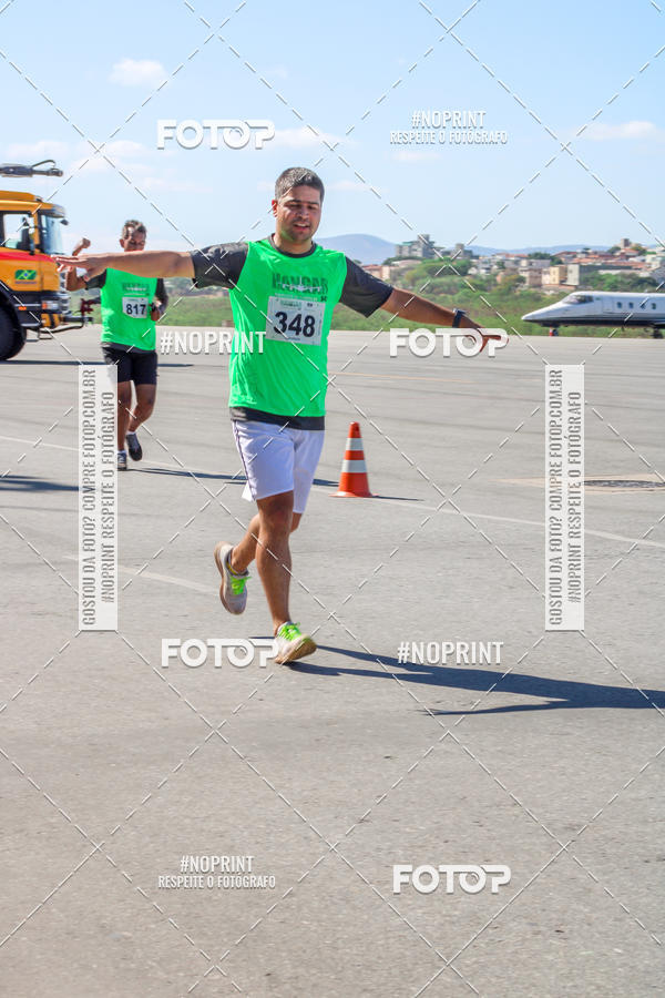 Achetez vos photos de l'vnementCorrida Hangar 942 sur Fotop