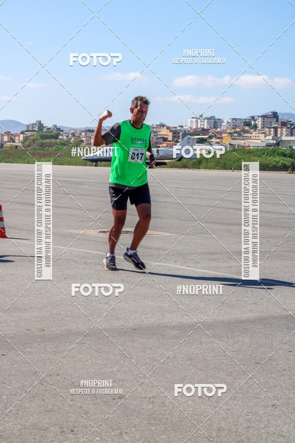 Achetez vos photos de l'vnementCorrida Hangar 942 sur Fotop