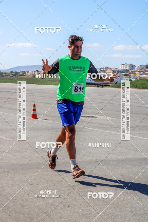 Achetez vos photos de l'vnementCorrida Hangar 942 sur Fotop