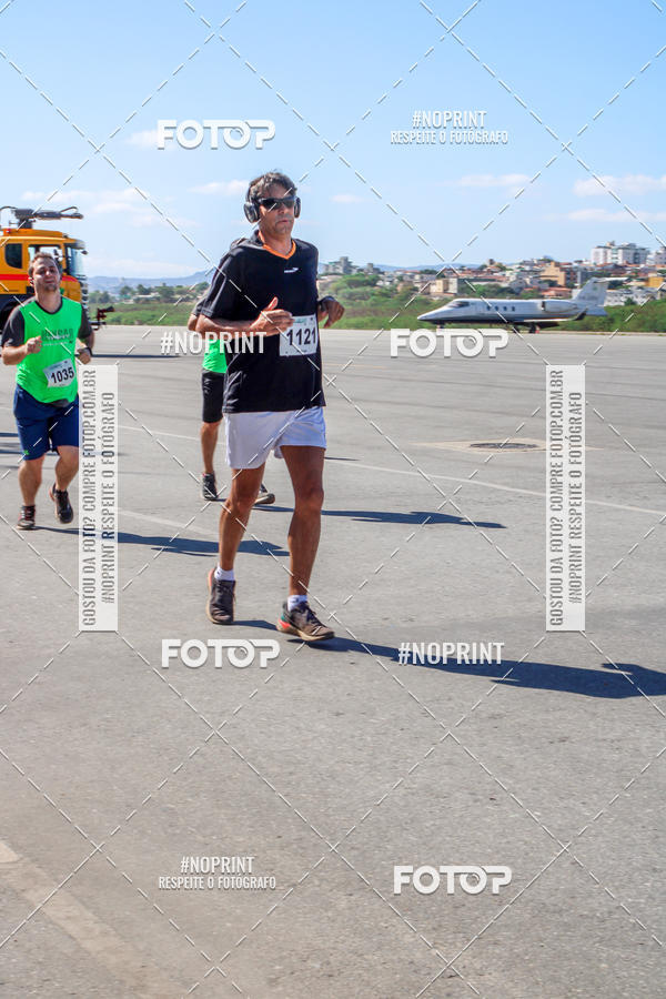 Buy your photos of the eventCorrida Hangar 942 on Fotop