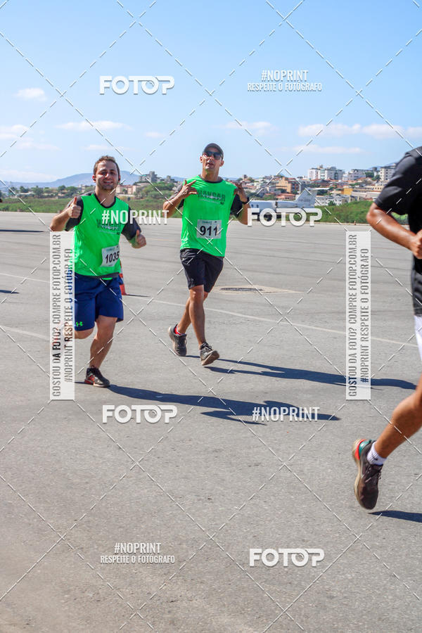 Buy your photos of the eventCorrida Hangar 942 on Fotop
