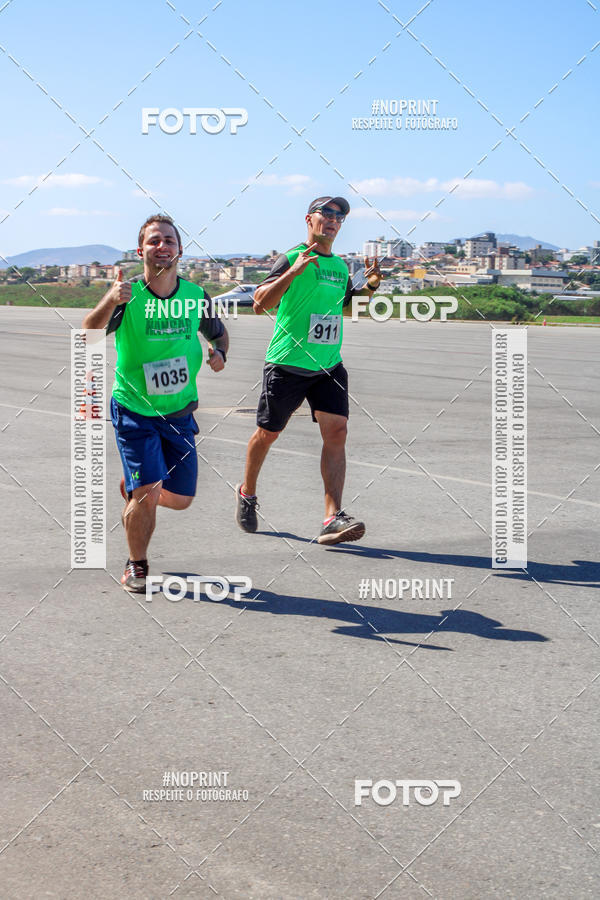 Buy your photos of the eventCorrida Hangar 942 on Fotop