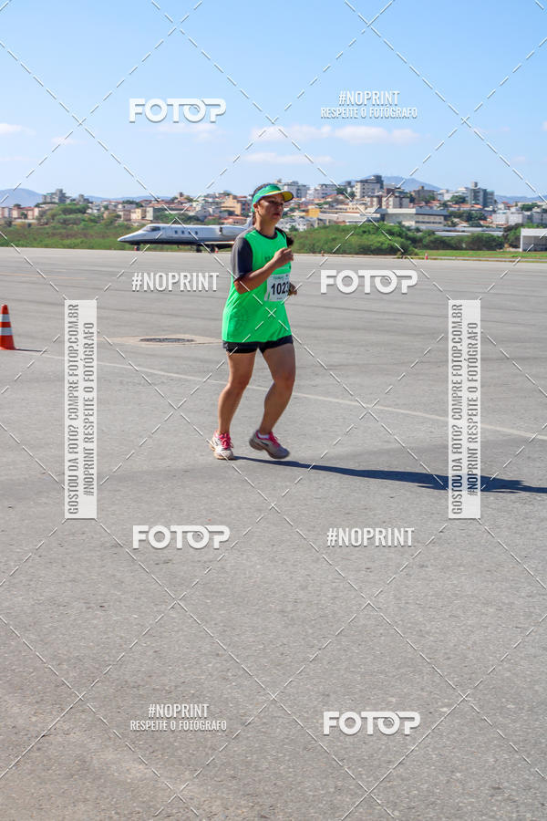 Buy your photos of the eventCorrida Hangar 942 on Fotop