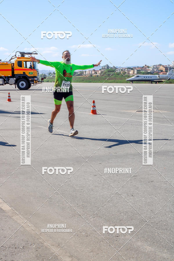 Buy your photos of the eventCorrida Hangar 942 on Fotop