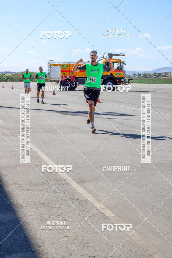 Buy your photos of the eventCorrida Hangar 942 on Fotop