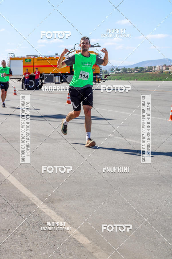 Buy your photos of the eventCorrida Hangar 942 on Fotop