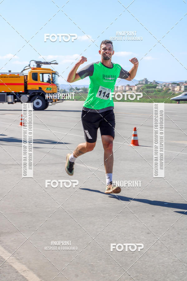 Buy your photos of the eventCorrida Hangar 942 on Fotop