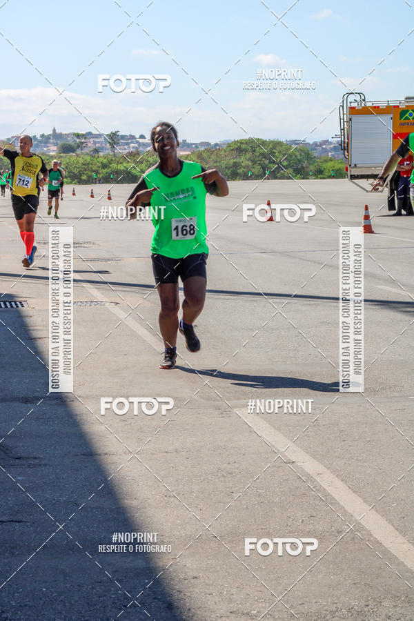 Buy your photos of the eventCorrida Hangar 942 on Fotop