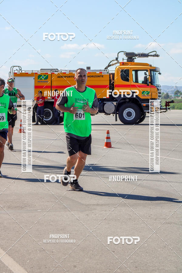 Achetez vos photos de l'vnementCorrida Hangar 942 sur Fotop
