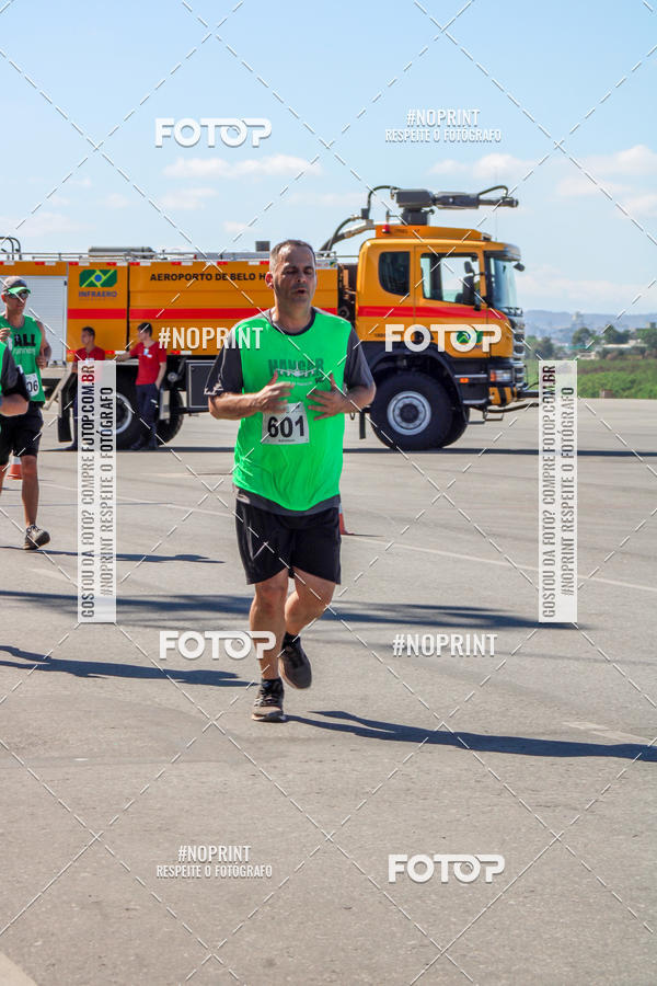 Achetez vos photos de l'vnementCorrida Hangar 942 sur Fotop