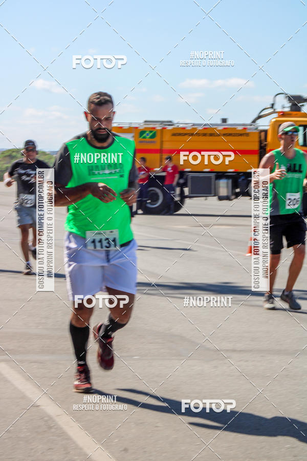 Achetez vos photos de l'vnementCorrida Hangar 942 sur Fotop