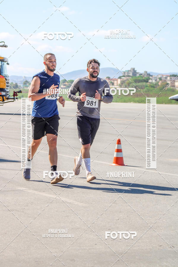 Acquista le foto dell'eventoCorrida Hangar 942 in Fotop