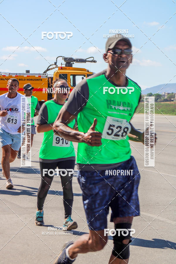 Acquista le foto dell'eventoCorrida Hangar 942 in Fotop