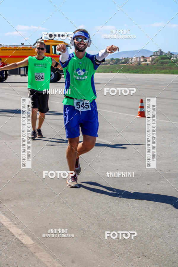 Achetez vos photos de l'vnementCorrida Hangar 942 sur Fotop