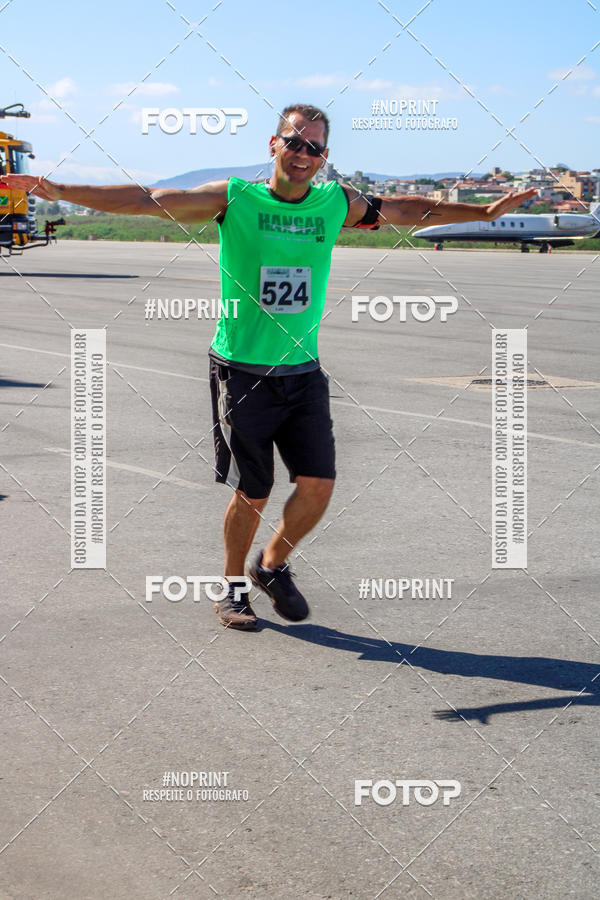 Achetez vos photos de l'vnementCorrida Hangar 942 sur Fotop