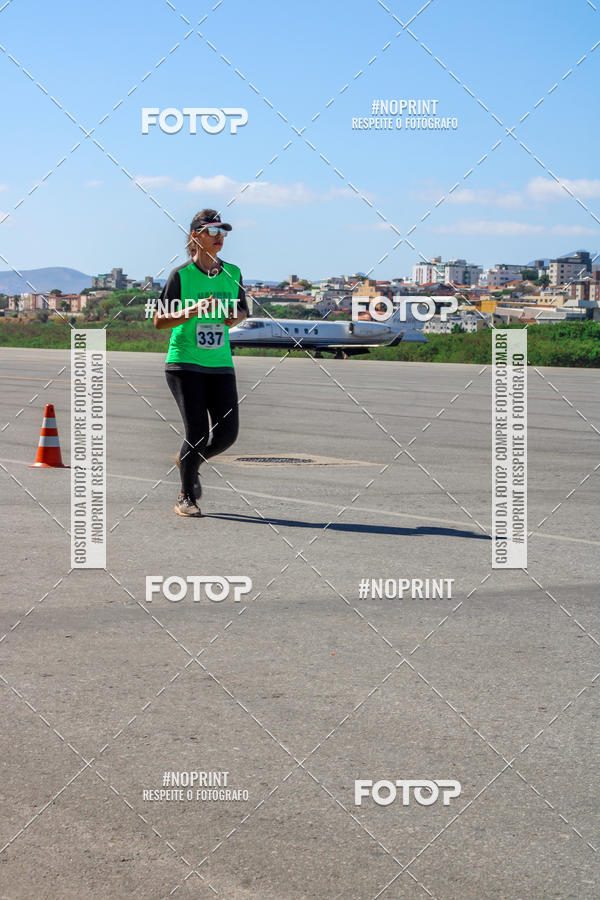 Compra tus fotos del eventoCorrida Hangar 942 En Fotop