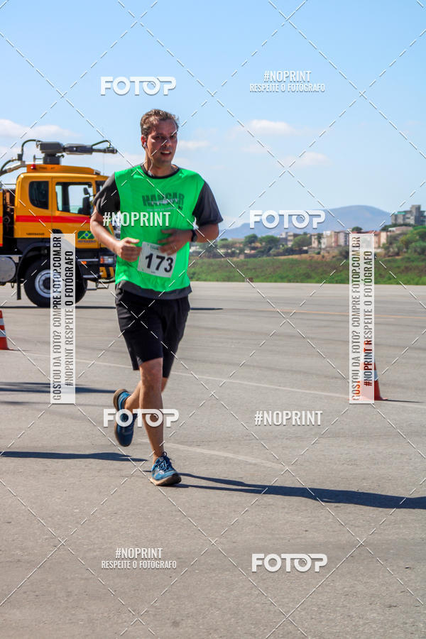 Compra tus fotos del eventoCorrida Hangar 942 En Fotop