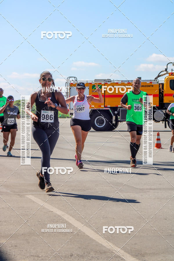 Buy your photos of the eventCorrida Hangar 942 on Fotop