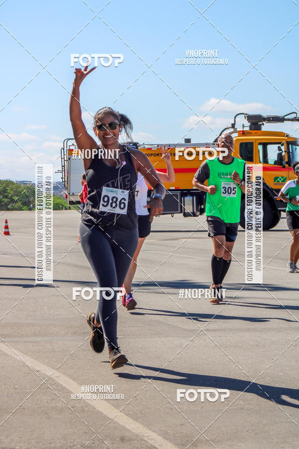 Buy your photos of the eventCorrida Hangar 942 on Fotop