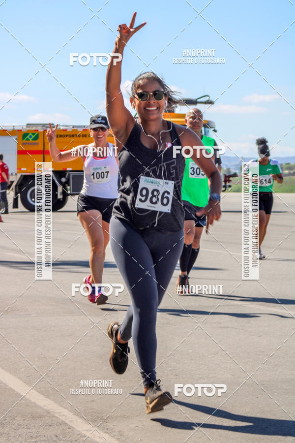 Buy your photos of the eventCorrida Hangar 942 on Fotop