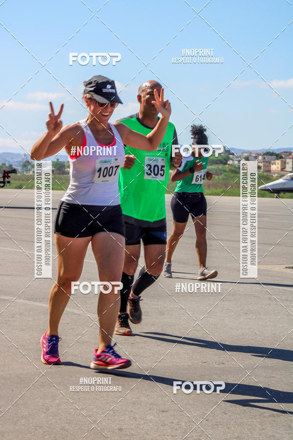 Buy your photos of the eventCorrida Hangar 942 on Fotop