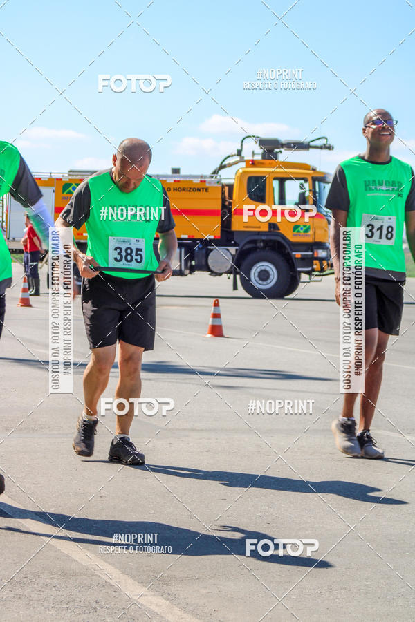 Buy your photos of the eventCorrida Hangar 942 on Fotop