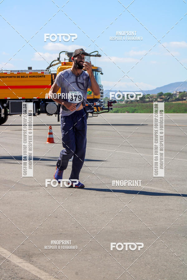Buy your photos of the eventCorrida Hangar 942 on Fotop