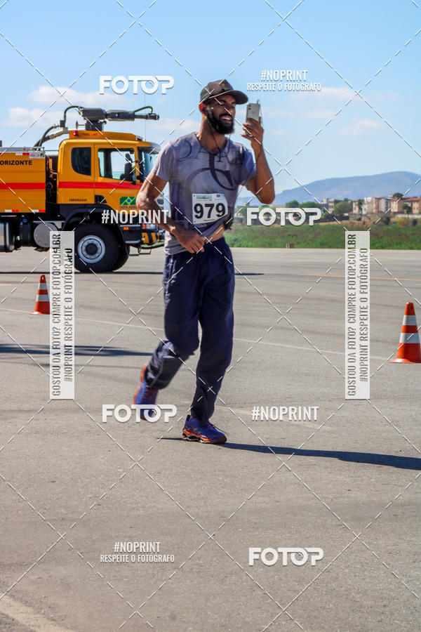 Buy your photos of the eventCorrida Hangar 942 on Fotop