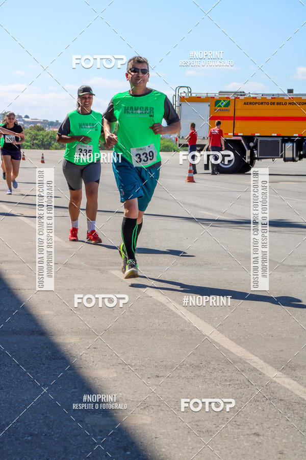 Buy your photos of the eventCorrida Hangar 942 on Fotop