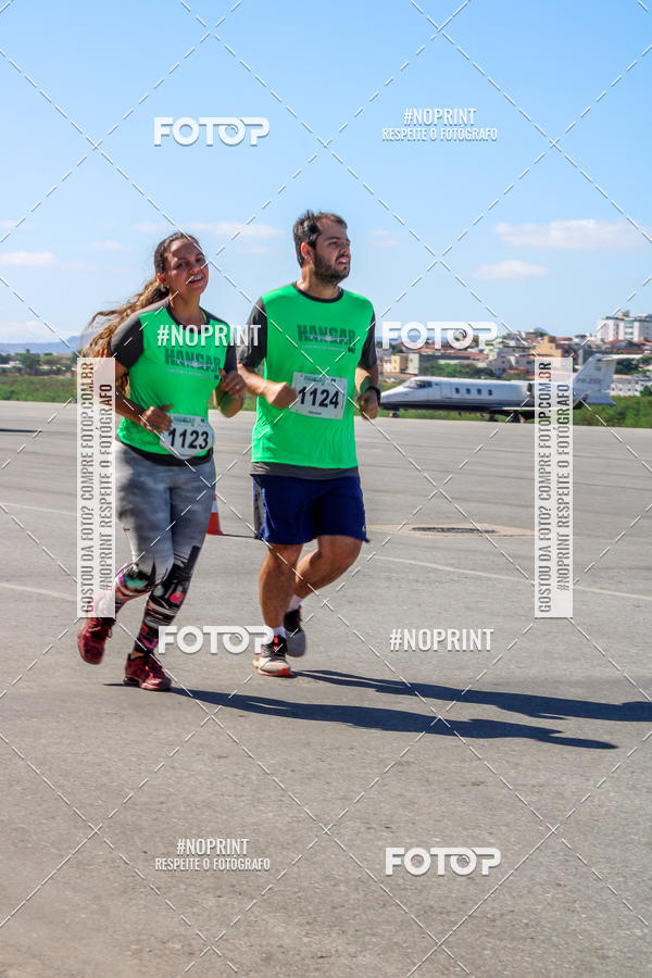 Compra tus fotos del eventoCorrida Hangar 942 En Fotop