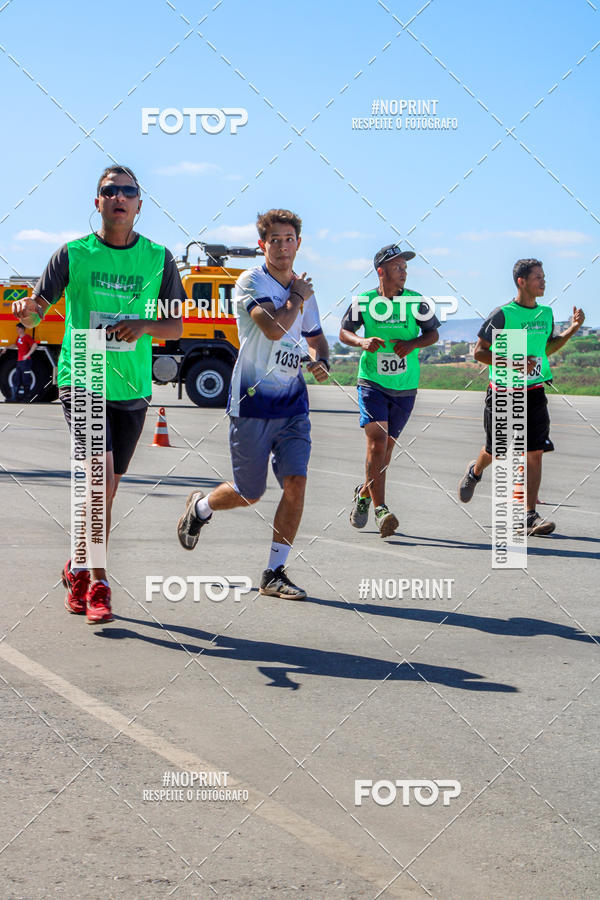 Compra tus fotos del eventoCorrida Hangar 942 En Fotop
