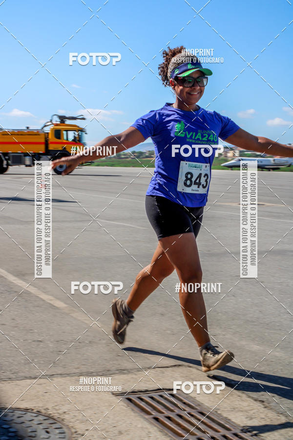 Achetez vos photos de l'vnementCorrida Hangar 942 sur Fotop