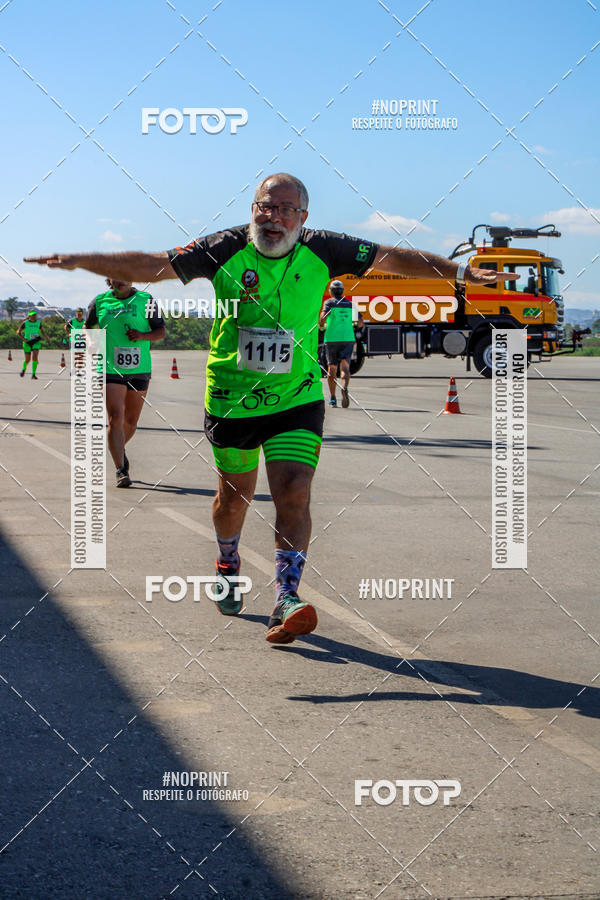 Achetez vos photos de l'vnementCorrida Hangar 942 sur Fotop