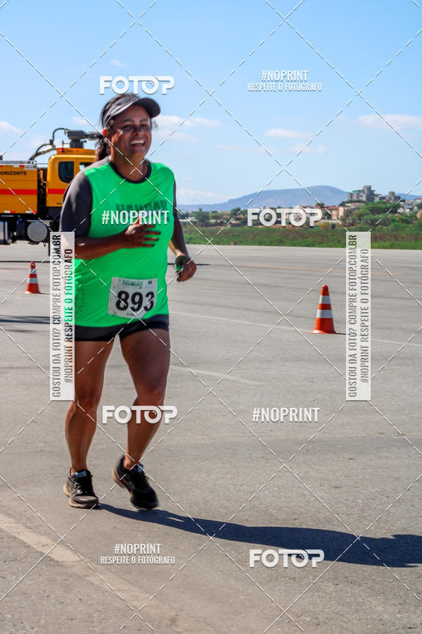 Achetez vos photos de l'vnementCorrida Hangar 942 sur Fotop