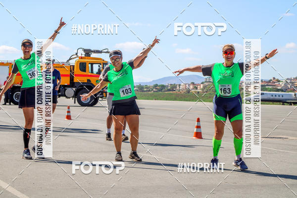 Achetez vos photos de l'vnementCorrida Hangar 942 sur Fotop