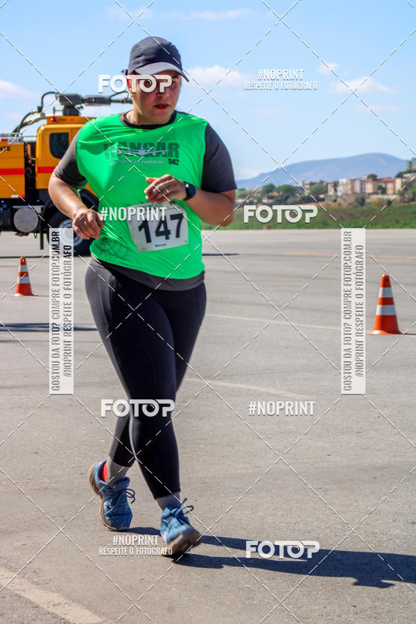 Achetez vos photos de l'vnementCorrida Hangar 942 sur Fotop