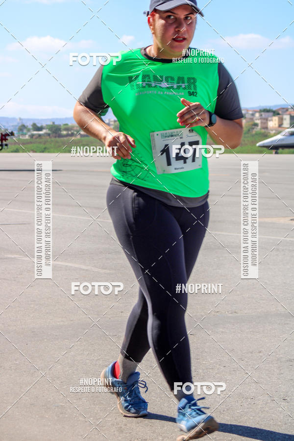 Achetez vos photos de l'vnementCorrida Hangar 942 sur Fotop