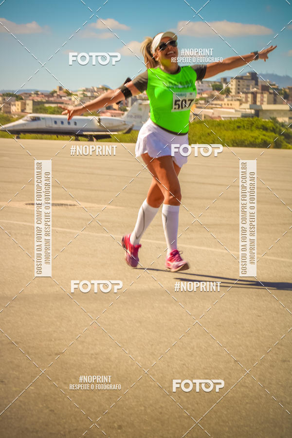 Compra tus fotos del eventoCorrida Hangar 942 En Fotop